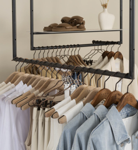 Editorial fashion portret in neutrale tinten